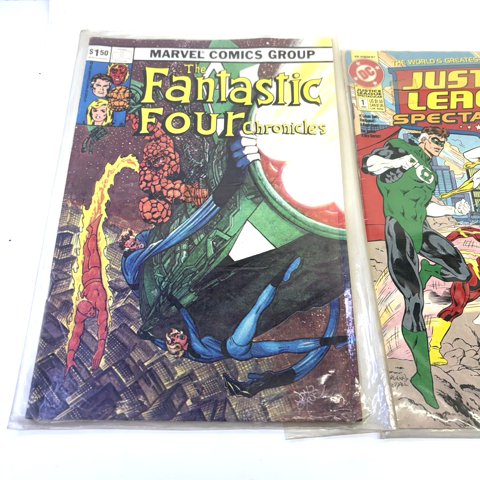 Lot of 3 Vintage Comic Books Fantastic Four Chronicles Justice League Avengers