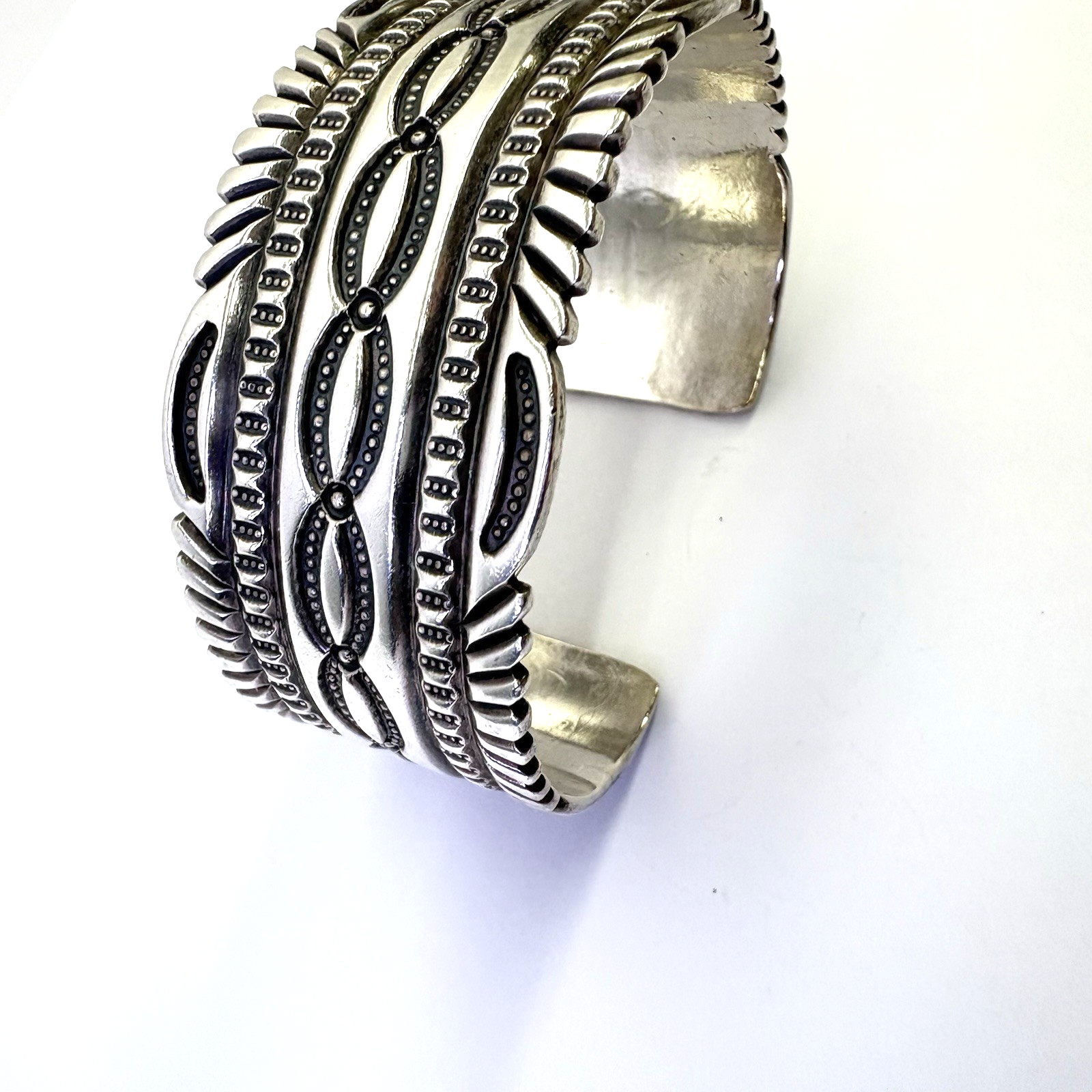 Vintage D. Cadman Sterling Silver Cuff Bracelet 67.76g Wide Navajo Style