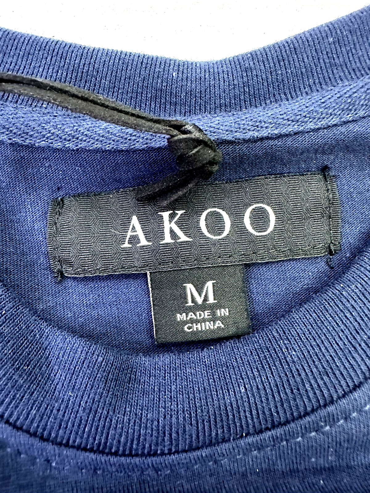 New AKOO Graphic T-Shirt Mens Size M Navy Blue Cousins SS Knit Mayblazer StreetW