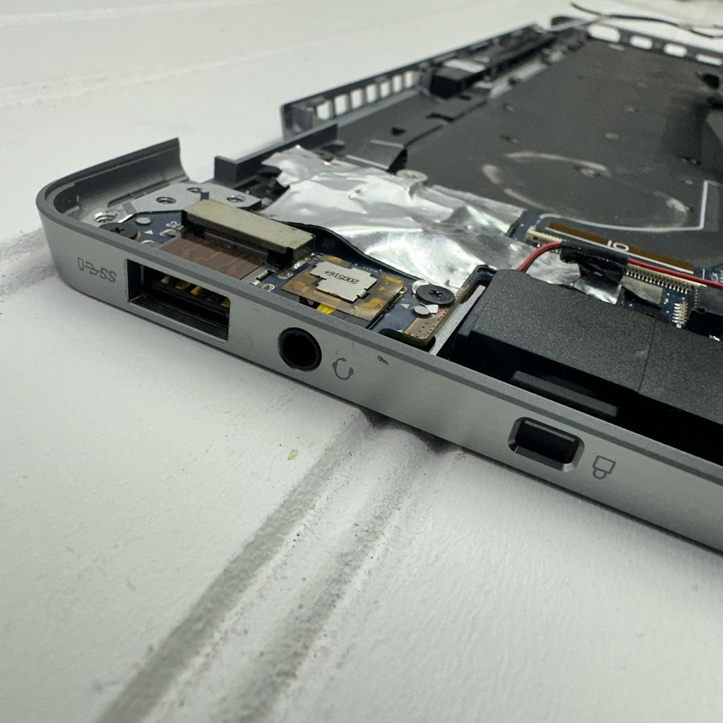Dell Latitude 9510 15.6" Palmrest Keyboard Touchpad Speakers WiFi Antenna