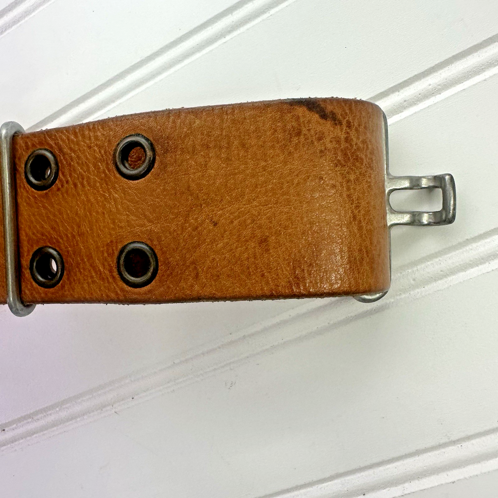 Rare Vintage Banana Republic Leather Hook Grommet Belt L Unisex - Made in Italy