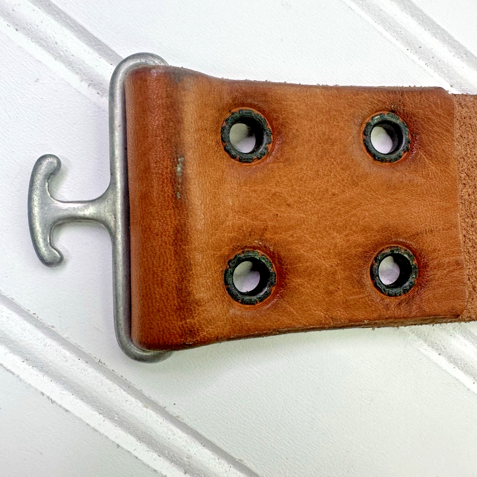 Rare Vintage Banana Republic Leather Hook Grommet Belt L Unisex - Made in Italy