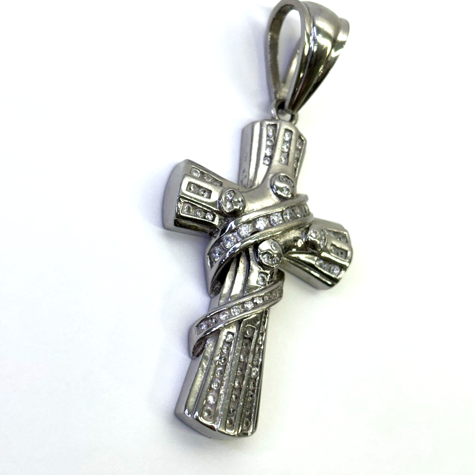 925 Sterling Silver Cross Pendant CZ 35.28g 80.9mm
