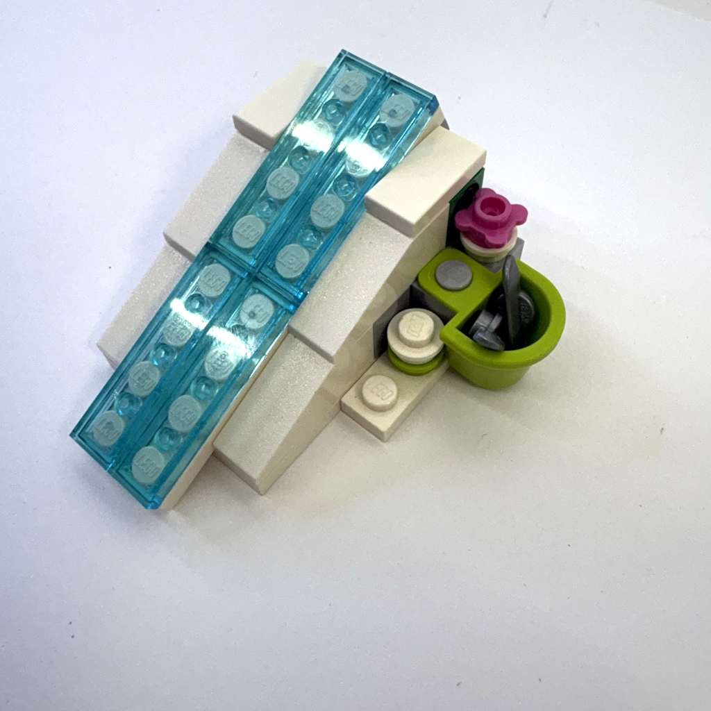 LEGO 41062 Disney Frozen 2 Ice Castle Stairs w/ Accessories Bruni Set Part