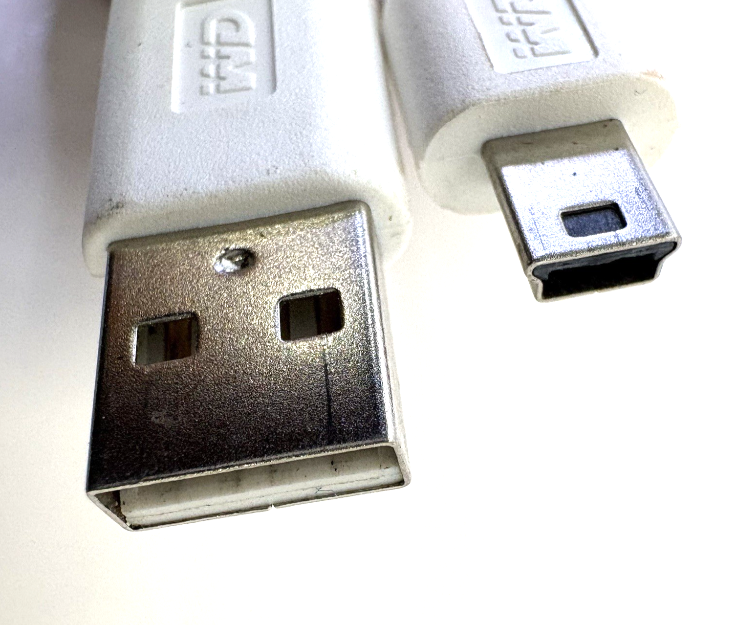 Authentic WD Mini USB 2.0 Cable 4ft White 4064-705050-012 AD OEM For WD Portable