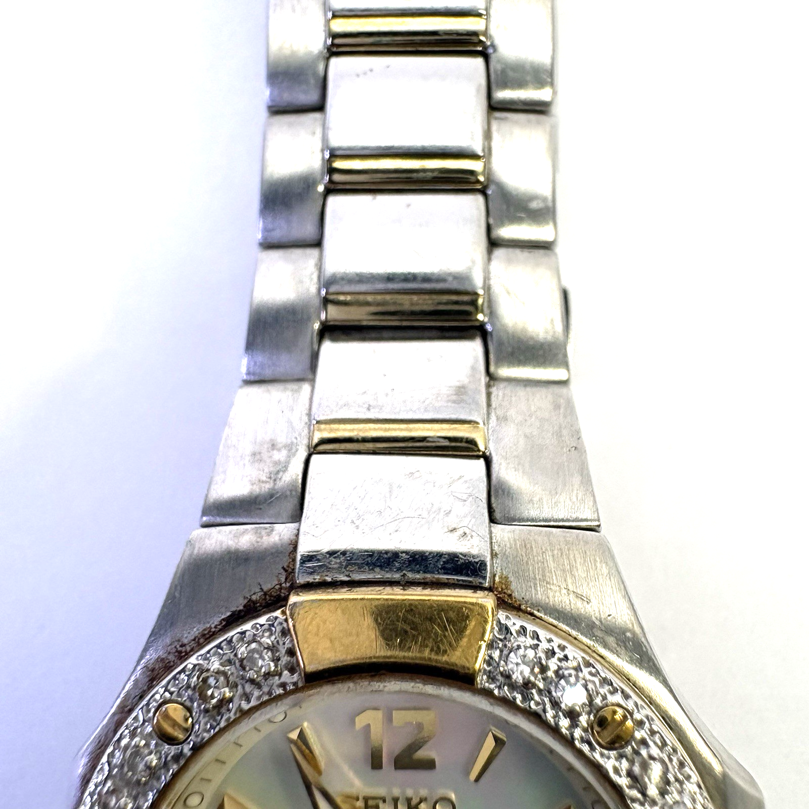 Seiko Coutura Diamond Bezel Women’s Watch 7N82-0BF0 MOP Dial AS-IS