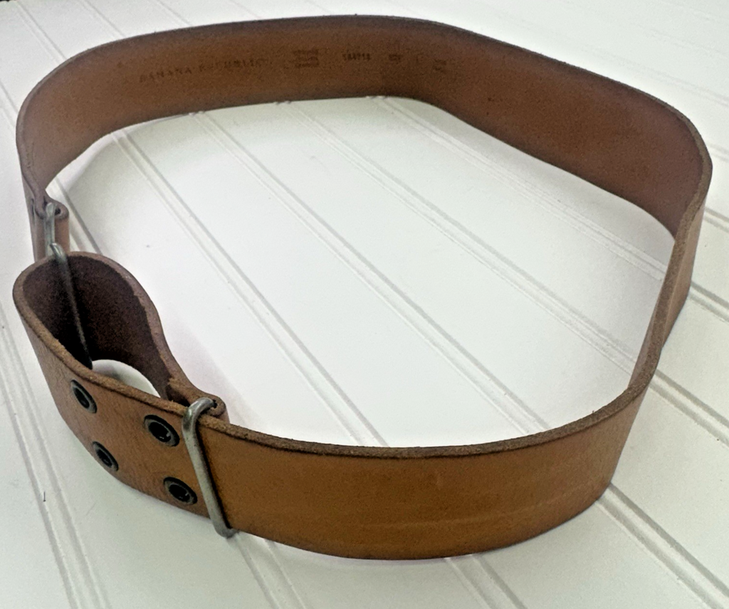 Rare Vintage Banana Republic Leather Hook Grommet Belt L Unisex - Made in Italy